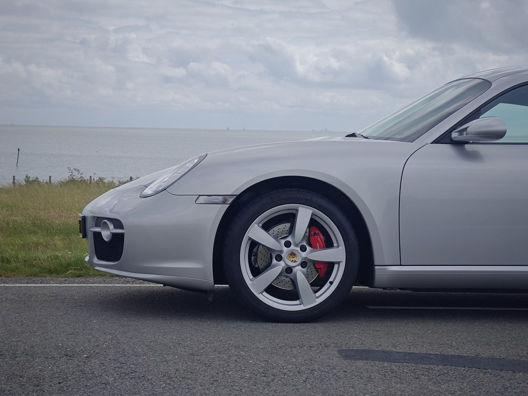 Porsche Cayman