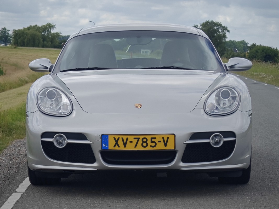 Porsche Cayman