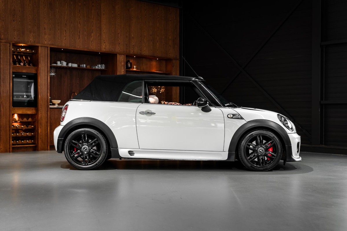 MINI Cooper Cabrio