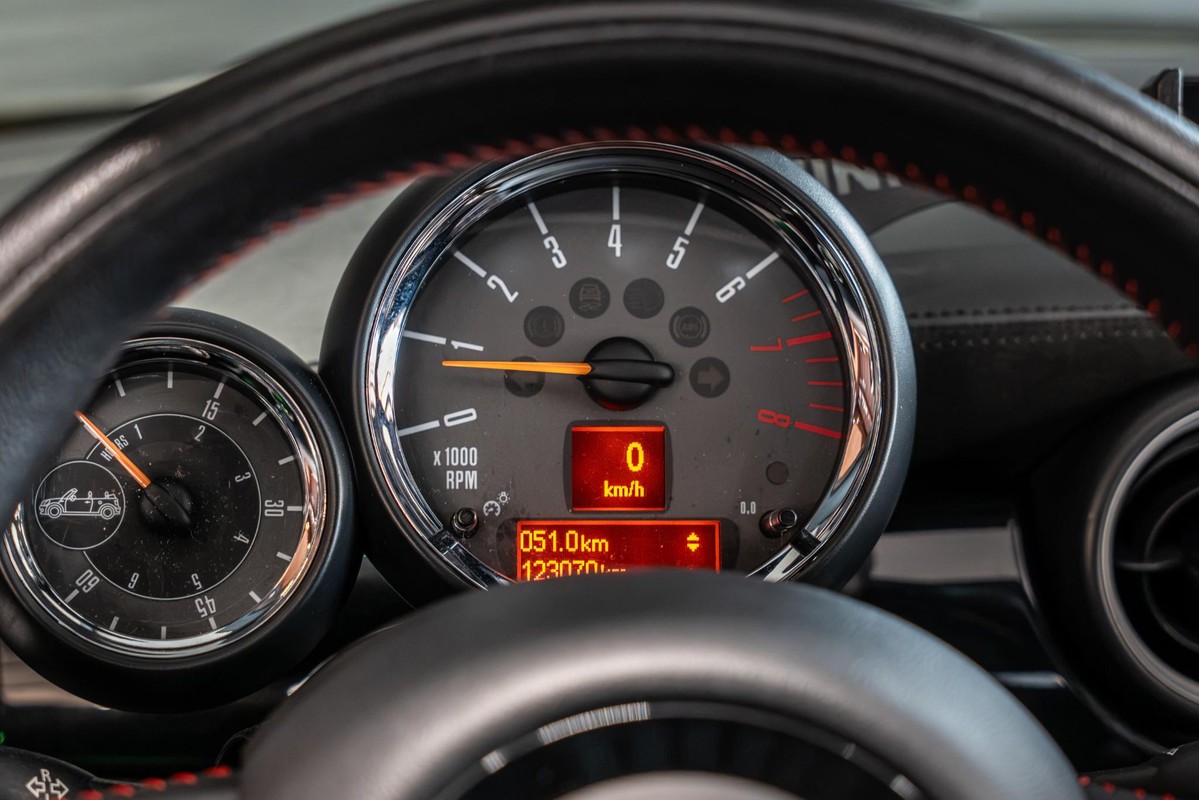 MINI Cooper Cabrio