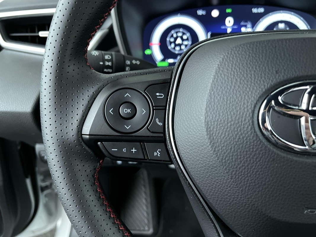 Toyota Corolla Touring Sports