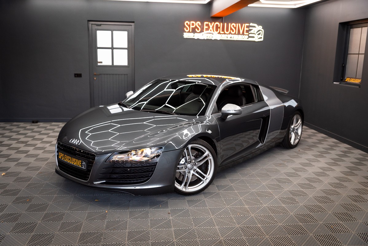 Audi R8