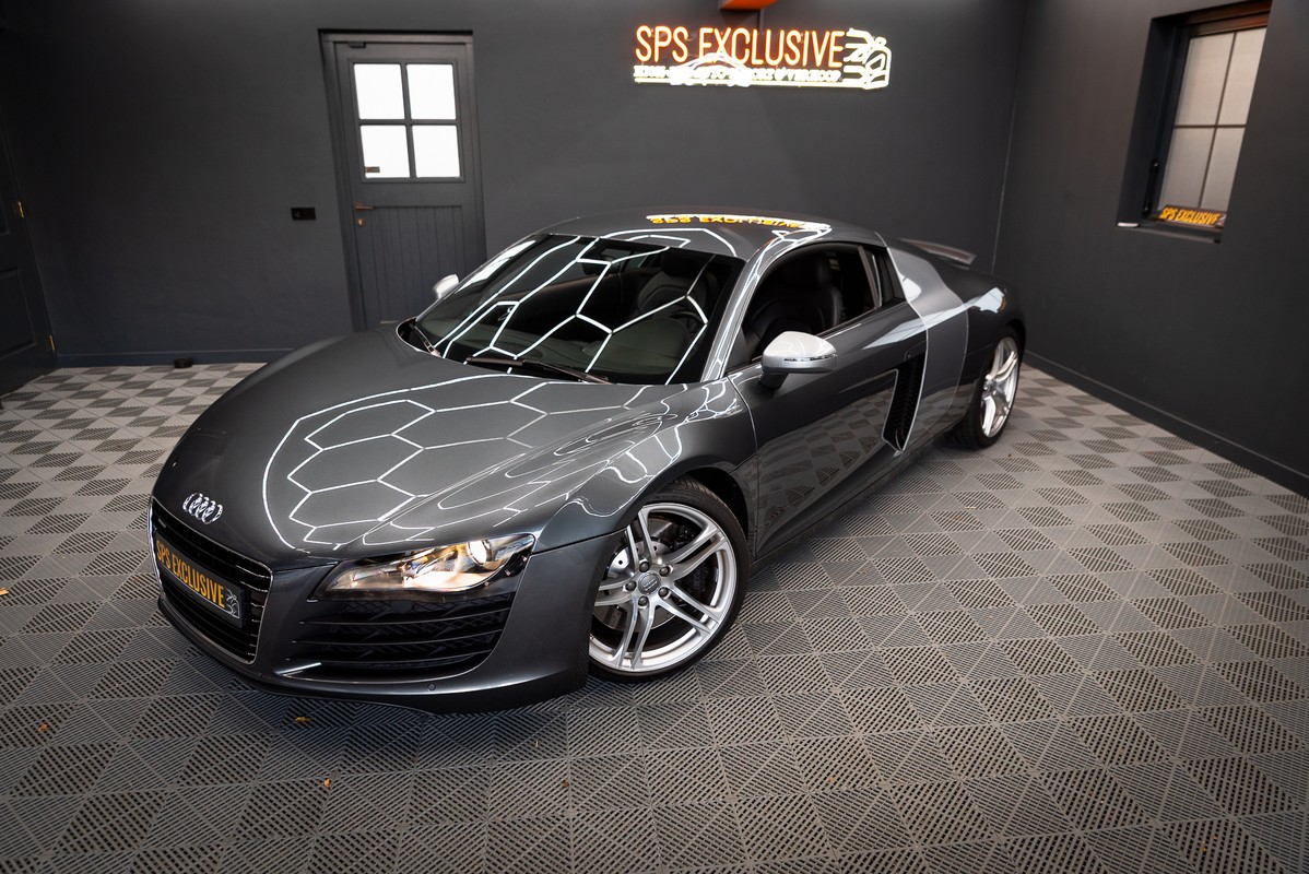 Audi R8