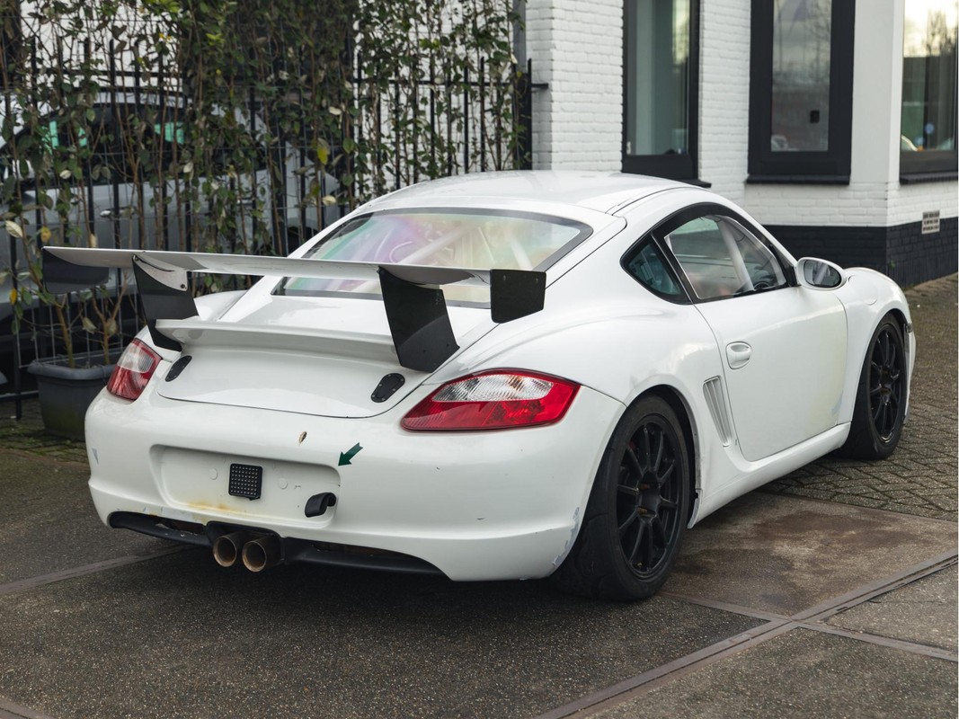 Porsche Cayman