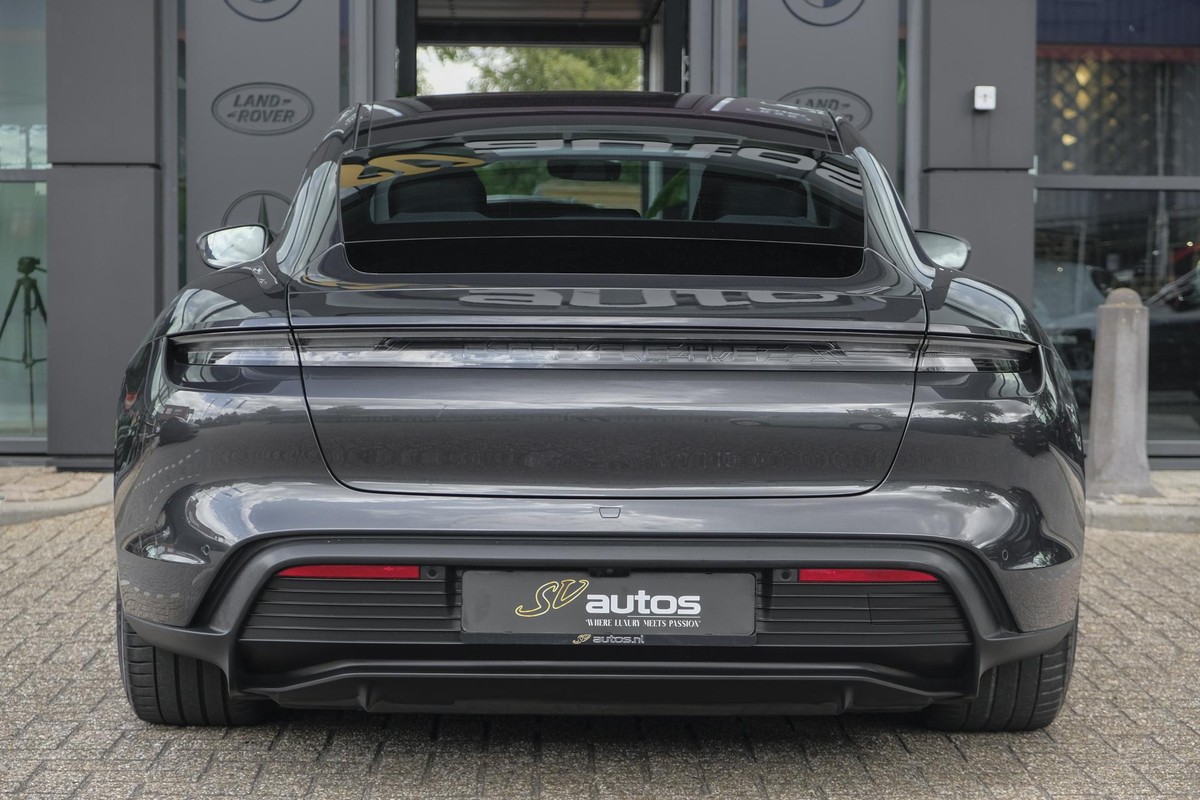 Porsche Taycan