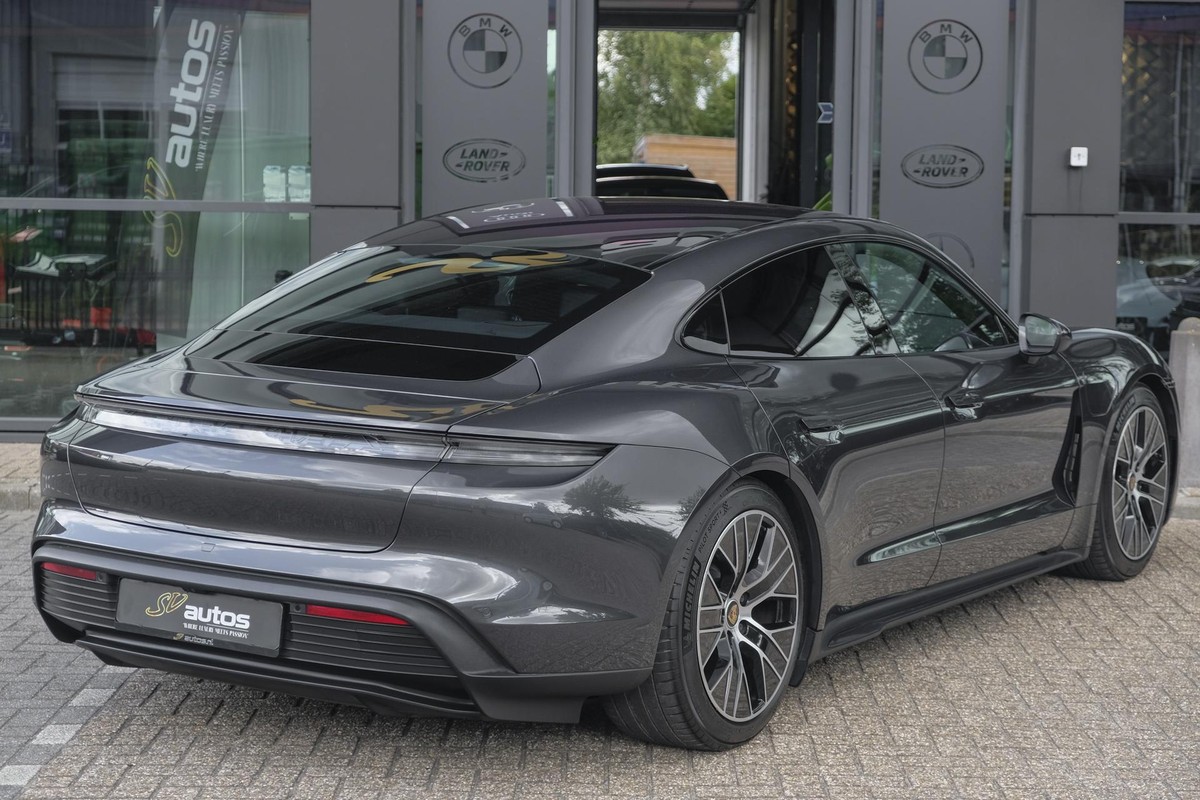 Porsche Taycan