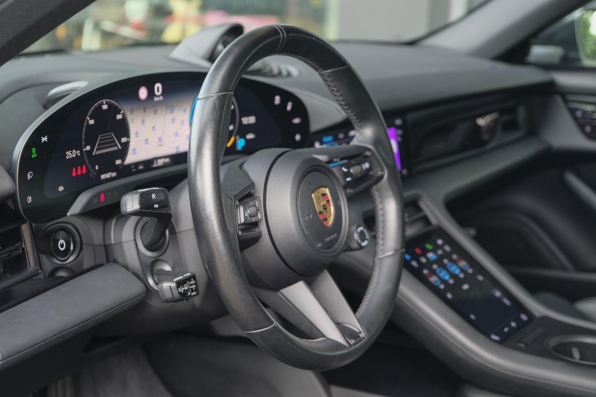 Porsche Taycan