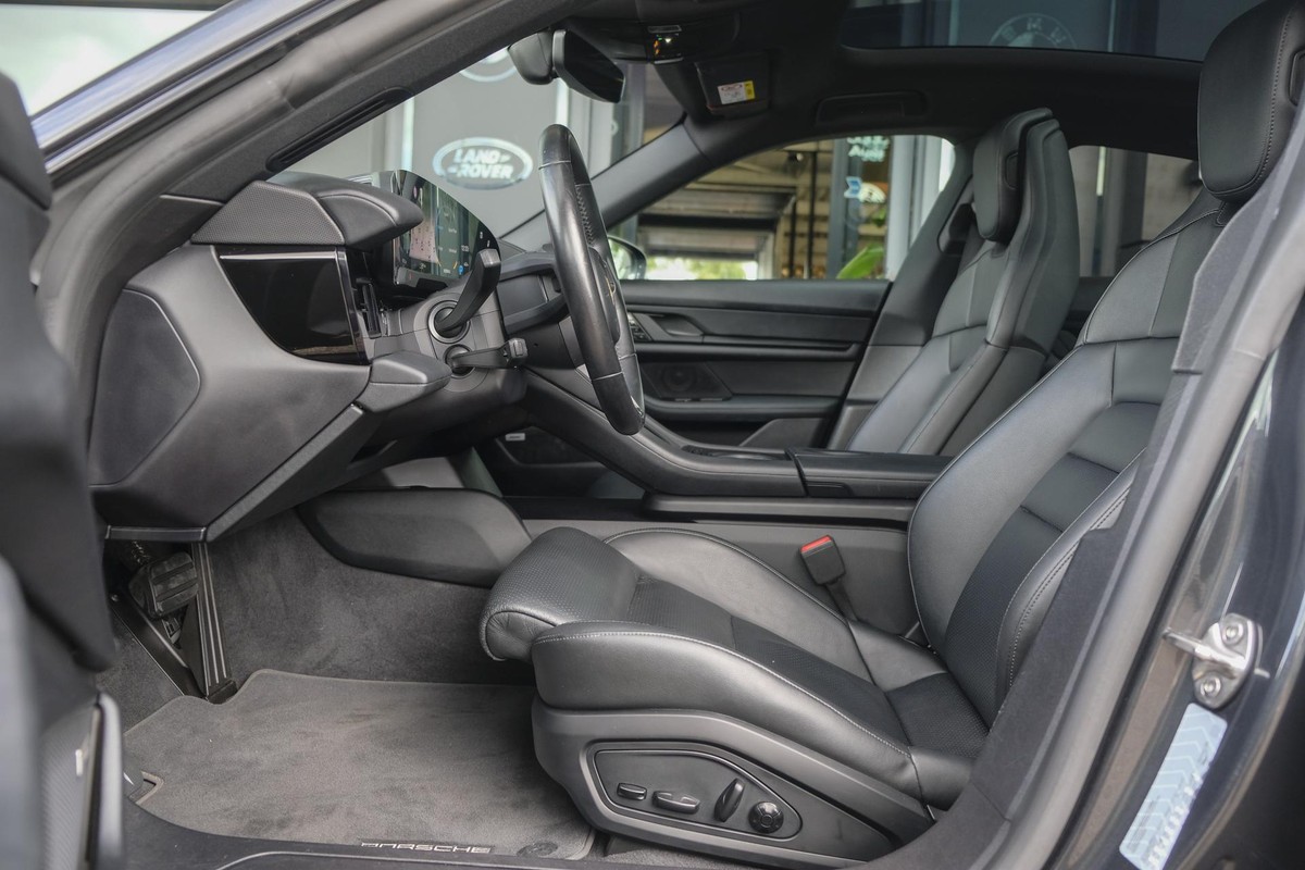 Porsche Taycan