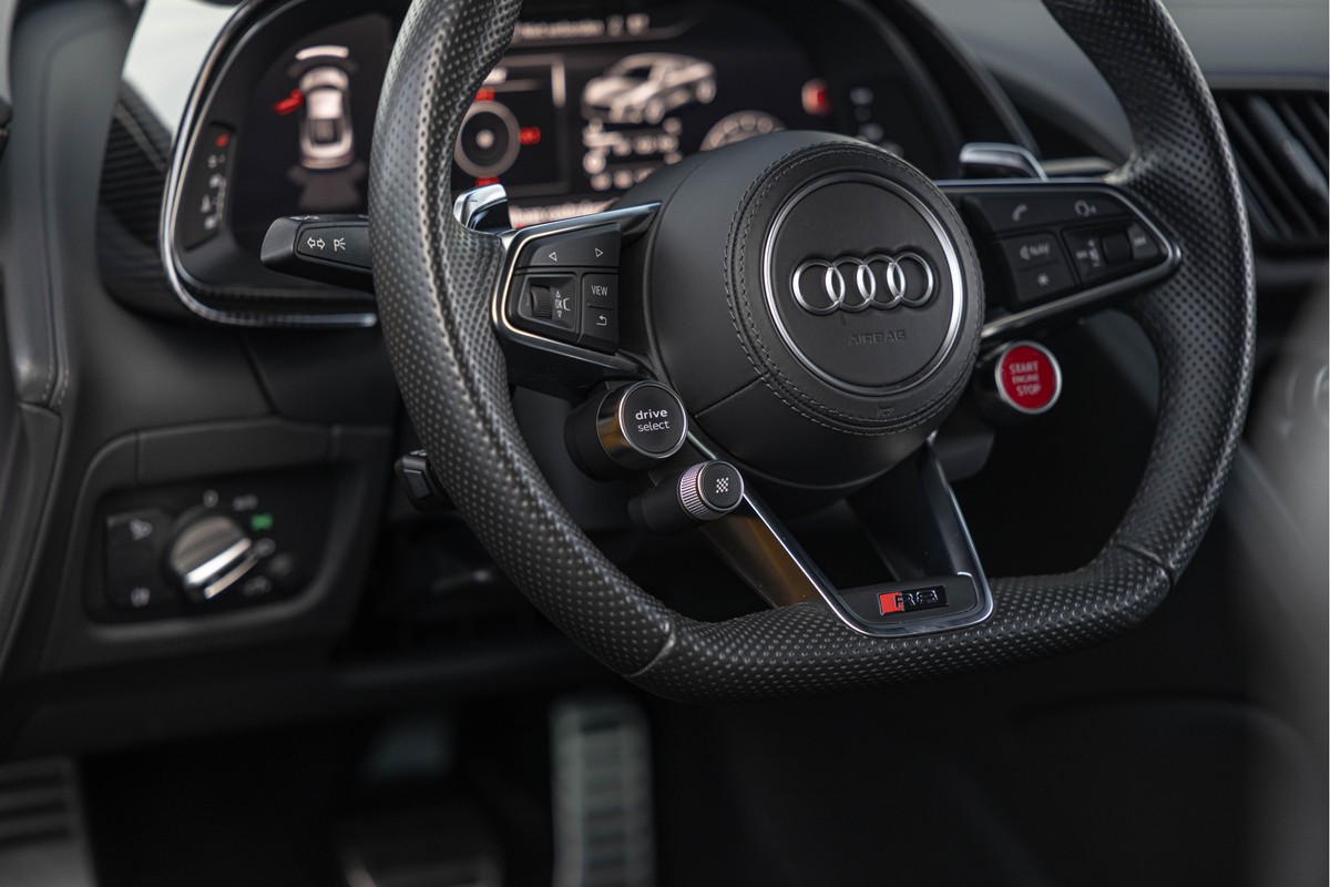 Audi R8