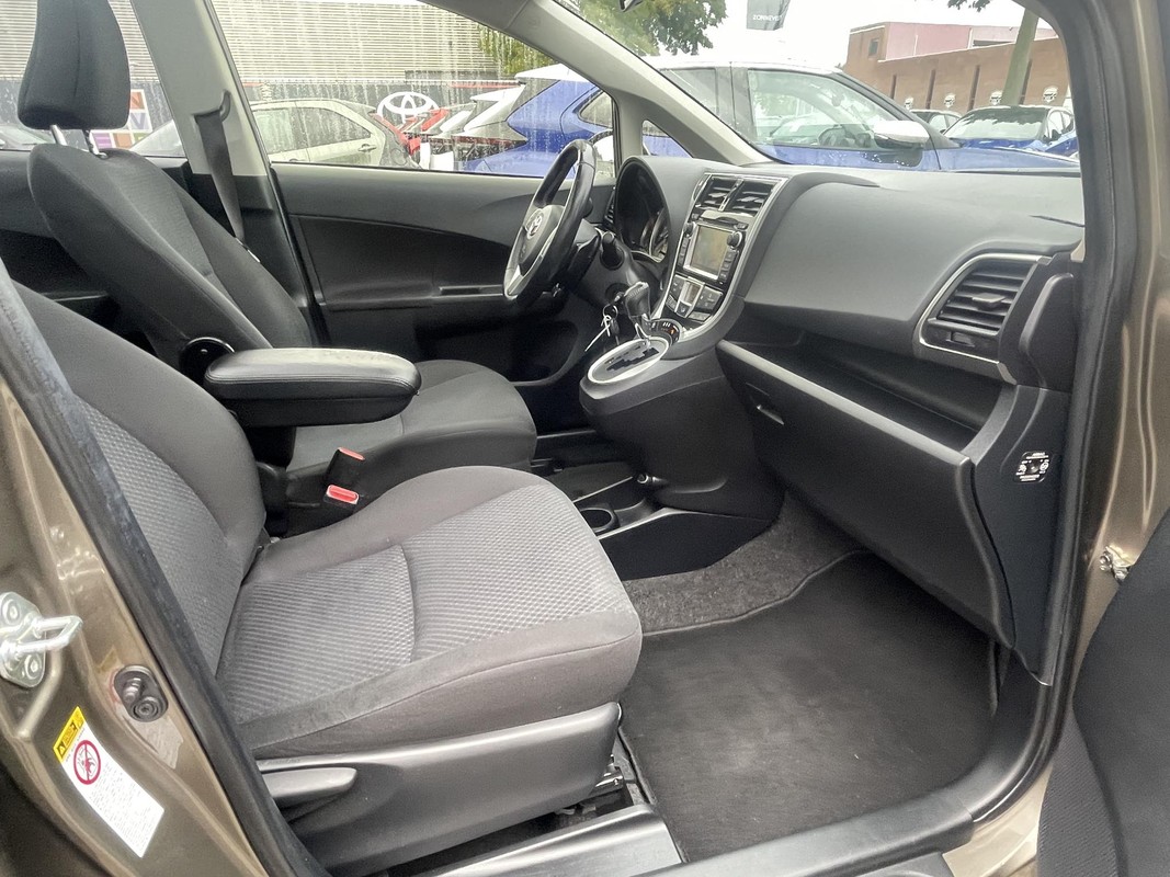 Toyota Verso-S
