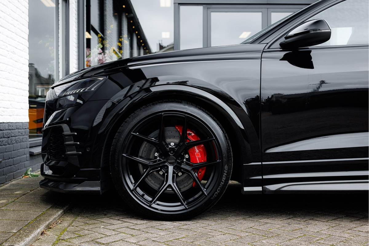 Audi RSQ8