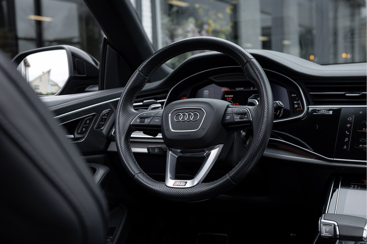 Audi RSQ8