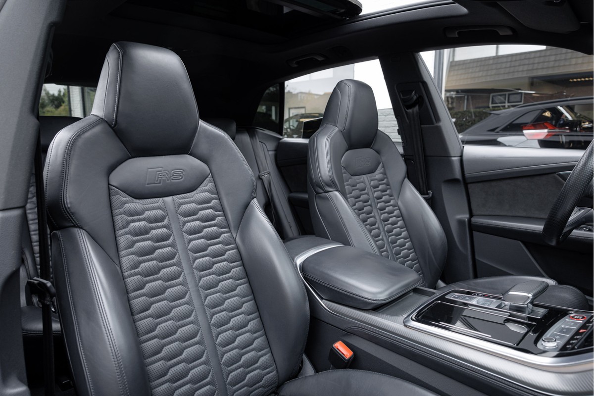 Audi RSQ8