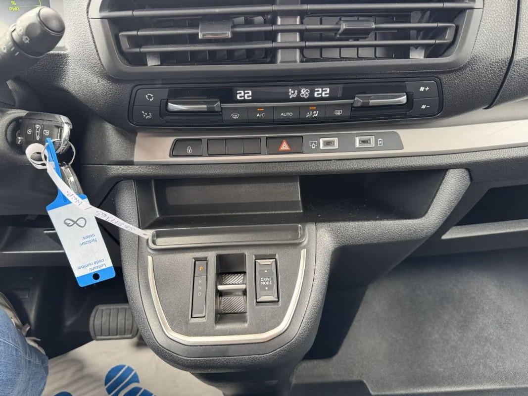 Peugeot e-Expert