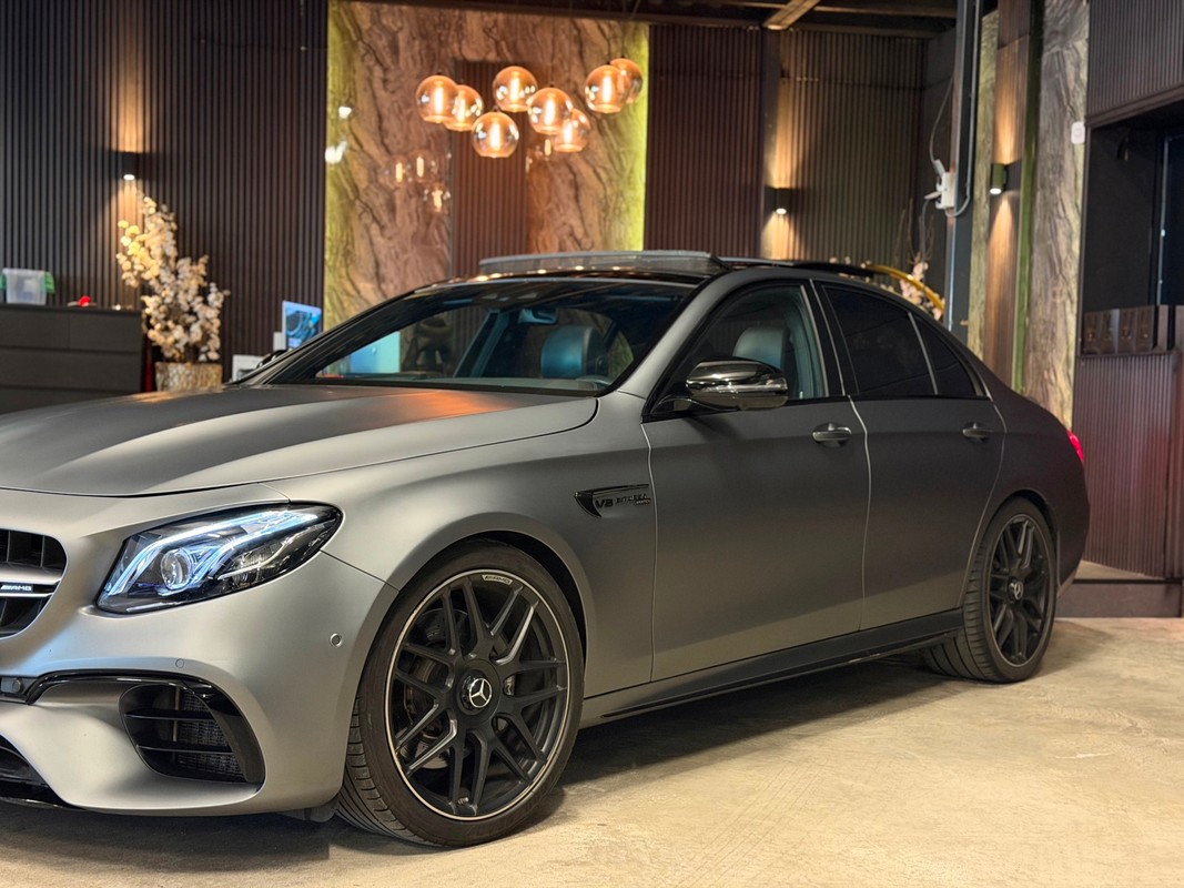 Mercedes-Benz E-Klasse