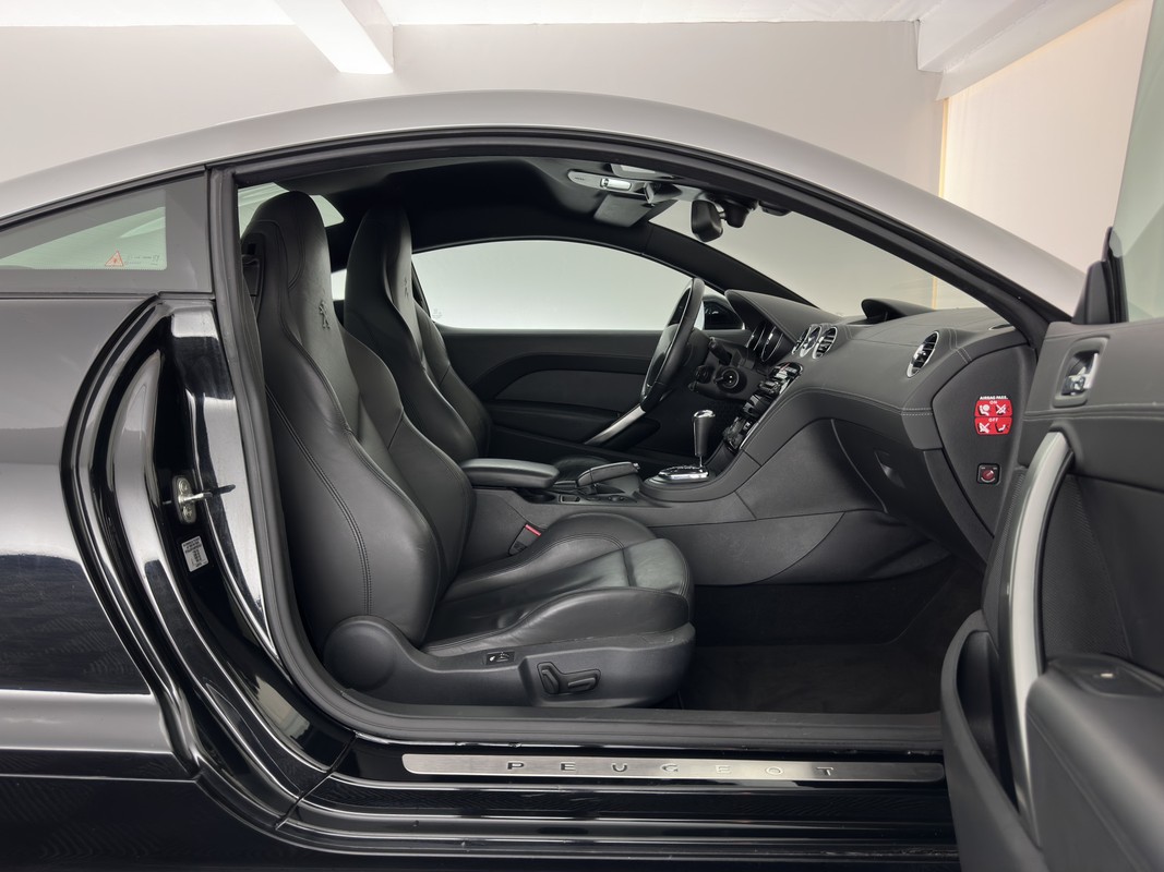 Peugeot RCZ