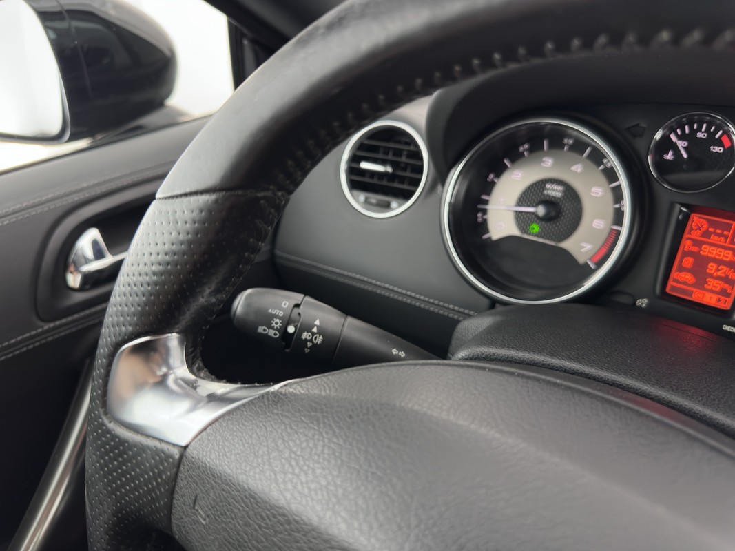 Peugeot RCZ