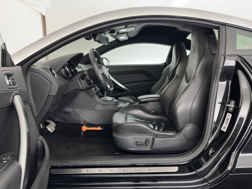 Peugeot RCZ