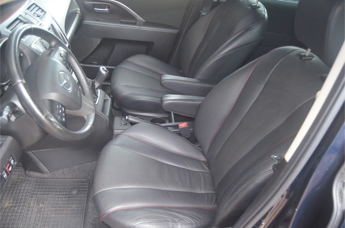 Mazda 5