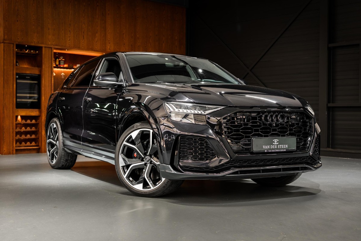 Audi RSQ8