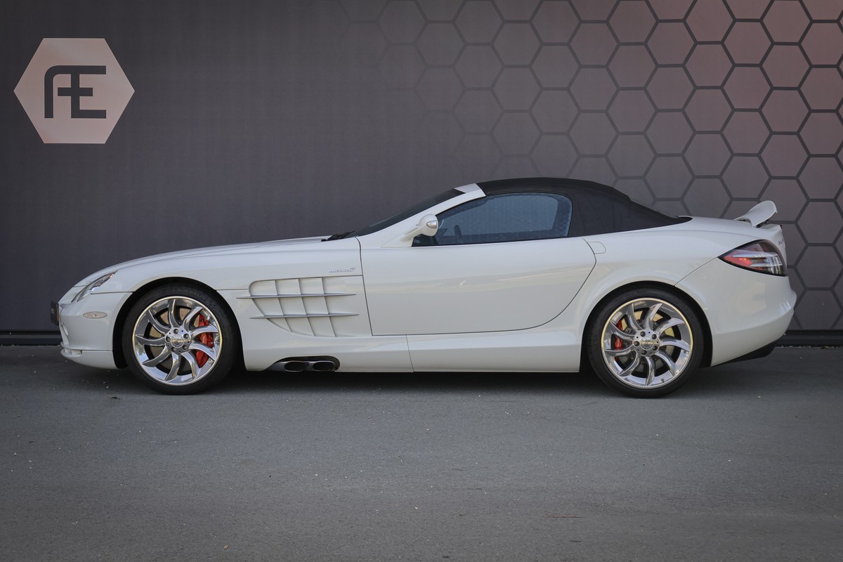 Mercedes-Benz SLR