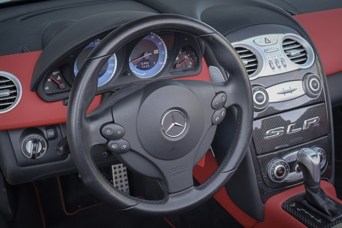Mercedes-Benz SLR