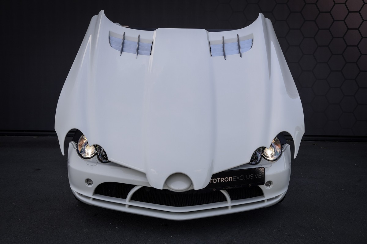 Mercedes-Benz SLR