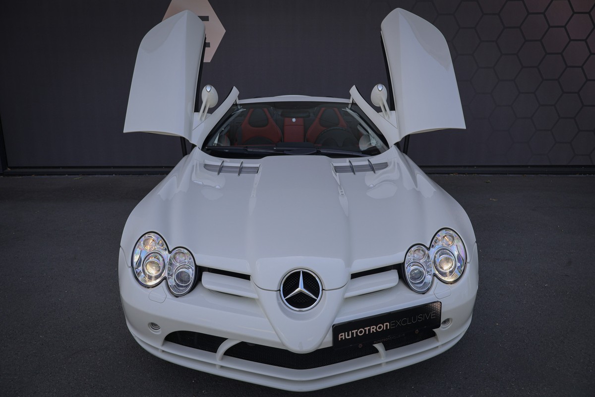 Mercedes-Benz SLR