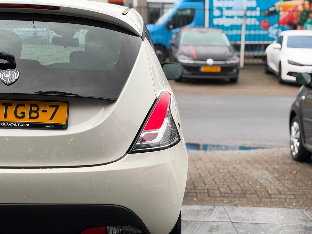 Lancia Ypsilon