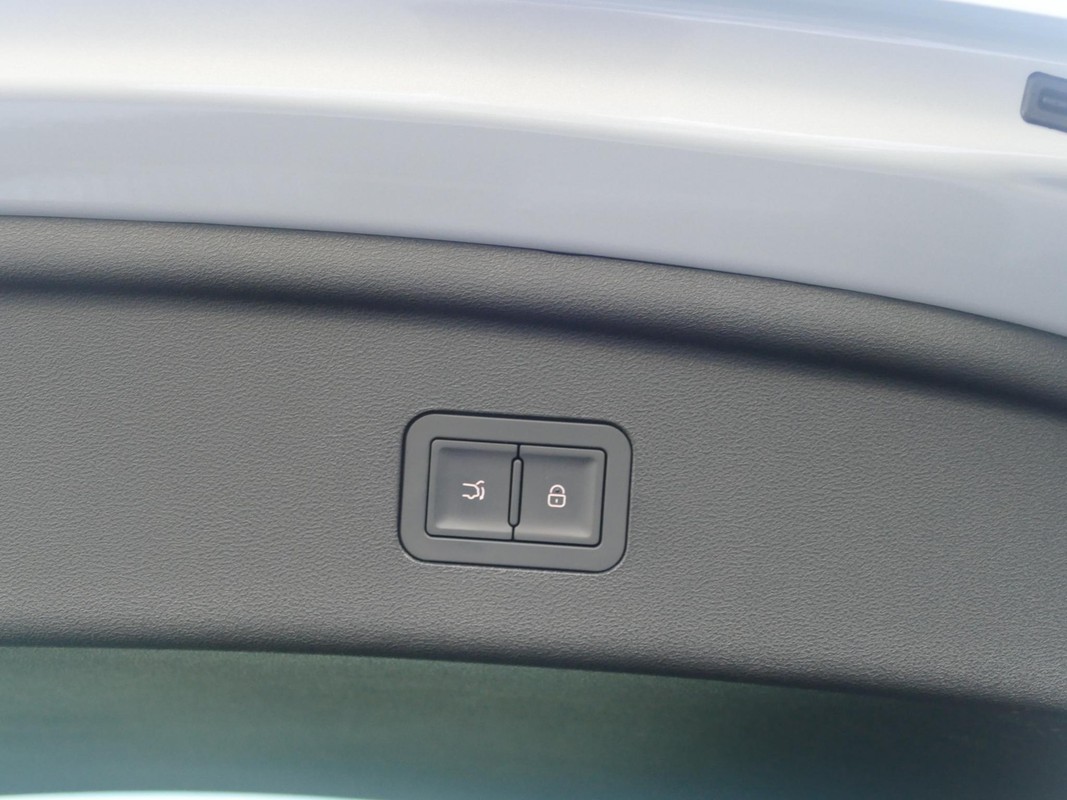 BYD SEALION