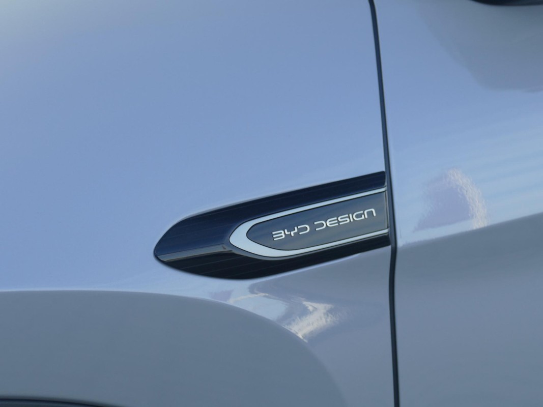 BYD SEALION