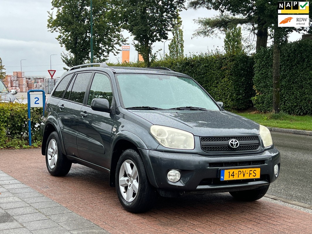 Toyota-RAV4-2.0 VVT-i Special ** 4WD / Cruise// YOUNGTIMER | Lease One en Lenen op Maat maken het mogelijk!