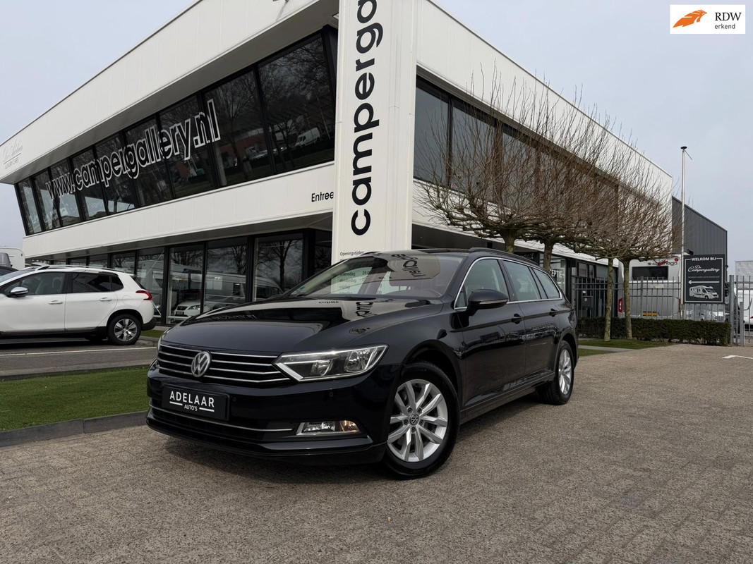 Volkswagen-Passat-1.4 TSI ADAPTIVE CRUISE l MASSAGESTOEL l STOELVERWARMING l PARKEERSENSOREN | Lease One en Lenen op Maat maken het mogelijk!