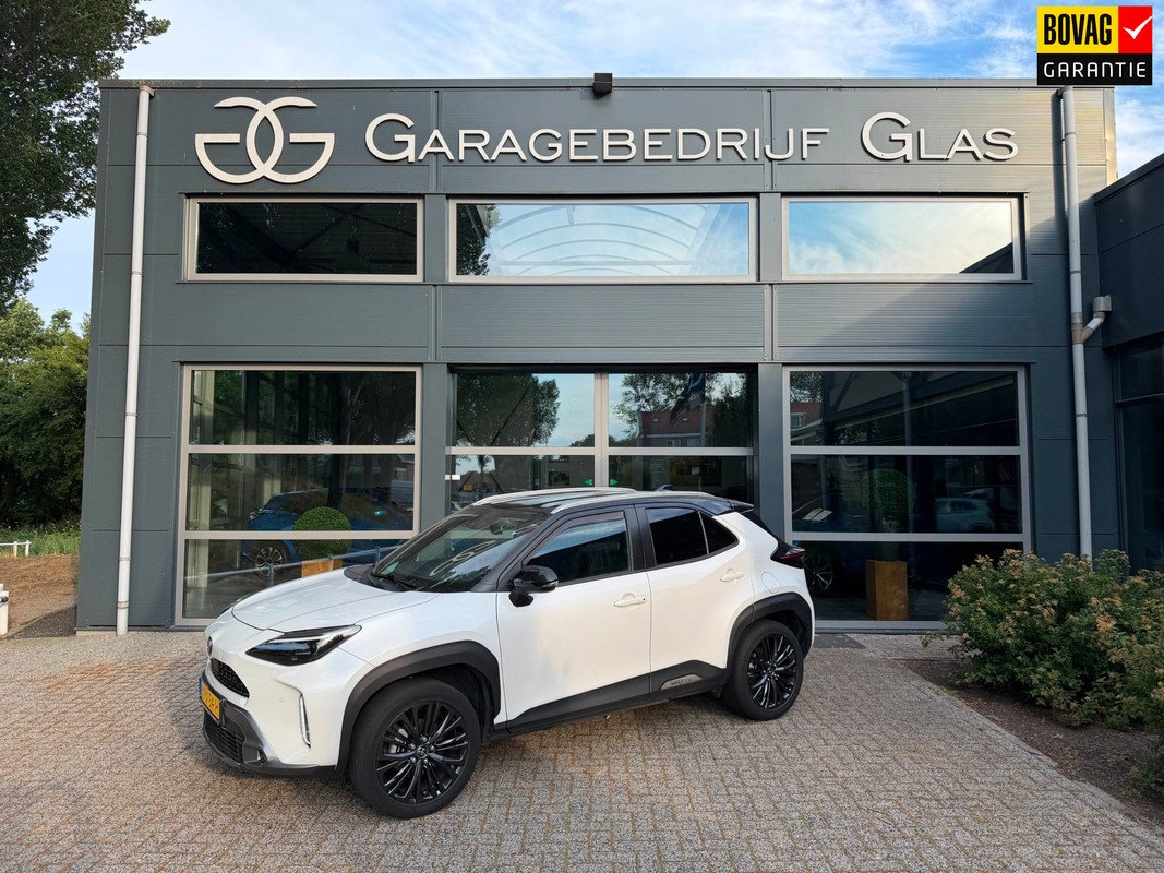 Toyota-Yaris Cross-1.5 Hybrid Executive two tone | Lease One en Lenen op Maat maken het mogelijk! Toyota-Yaris Cross-1.5 Hybrid Executive two tone | Lease One en Lenen op Maat maken het mogelijk!