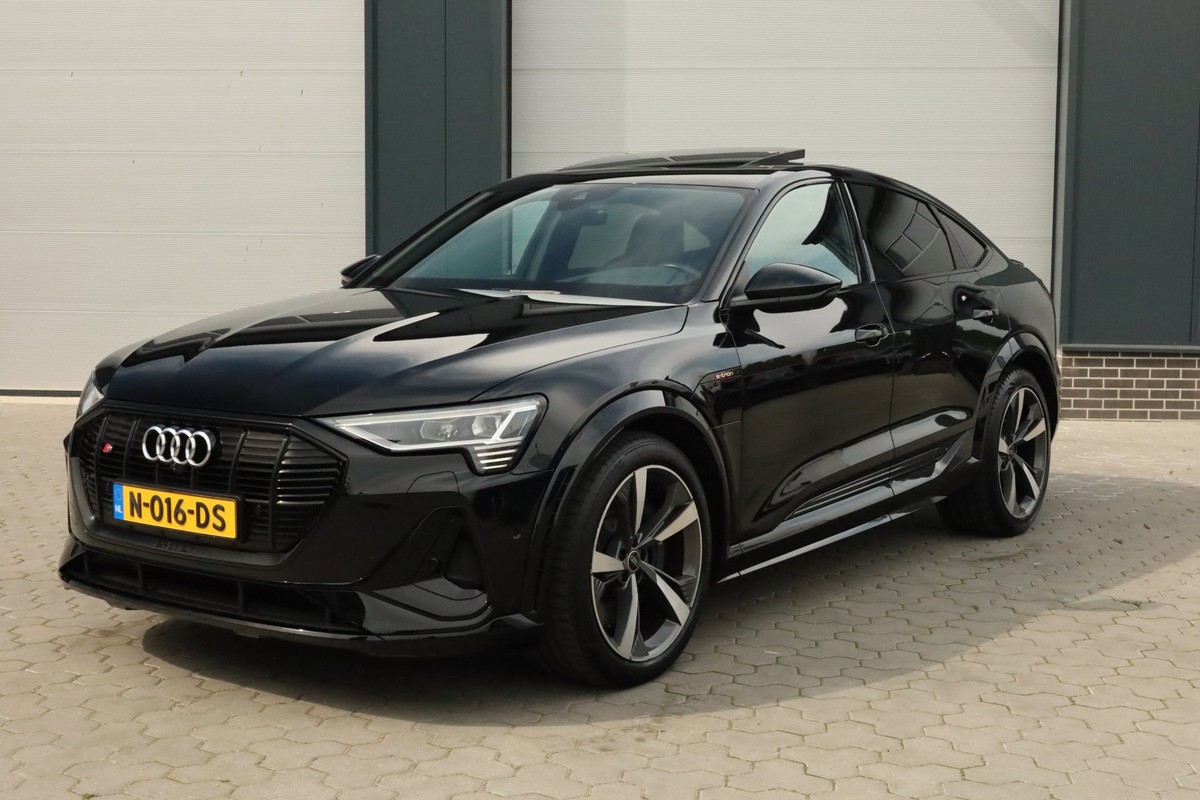 Audi-e-tron-Sportback S quattro 95 kWh 503pk B&O Pano Adaptief Camera Keyless | Lease One en Lenen op Maat maken het mogelijk! Audi-e-tron-Sportback S quattro 95 kWh 503pk B&O Pano Adaptief Camera Keyless | Lease One en Lenen op Maat maken het mogelijk!