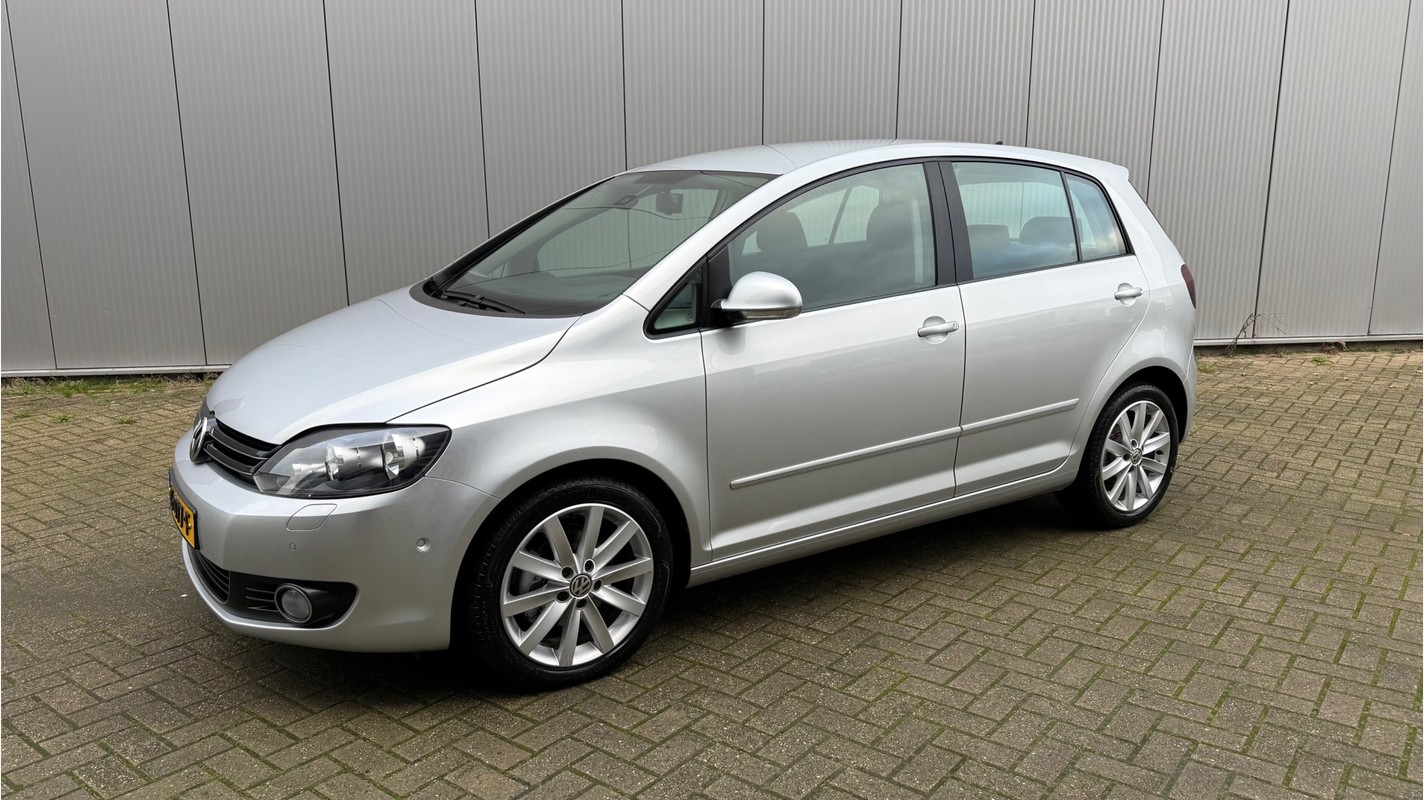 Volkswagen-Golf-1.4 TSI Highline | Lease One en Lenen op Maat maken het mogelijk!
