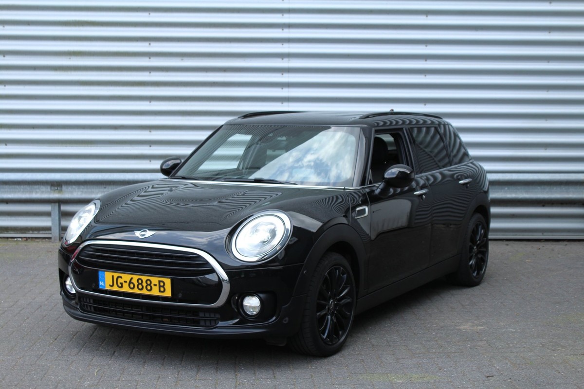 MINI-Clubman-Mini 1.5 136pk Chili Serious Business NL-Auto NAP | Lease One en Lenen op Maat maken het mogelijk!