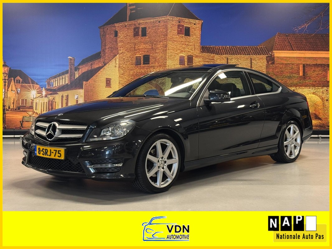 Mercedes-Benz-C-Klasse-Coupé 180 AMG Edition 1 Aut Panodak Leer | Lease One en Lenen op Maat maken het mogelijk!