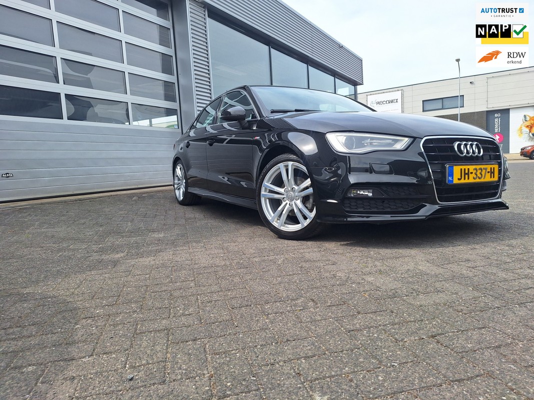 Audi-A3-Limousine 1.4 TFSI CoD Adrenalin Sport*Navigatie*Ecc*Pdc/A*Cruise*Sportstoelen*Enz | Lease One en Lenen op Maat maken het mogelijk!