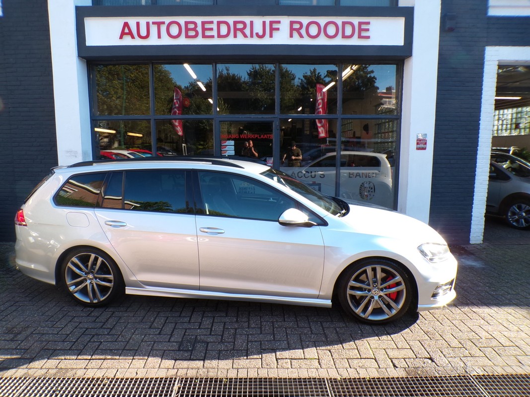 Volkswagen-Golf-Variant 1.2 TSI Edition R Line | Lease One en Lenen op Maat maken het mogelijk! Volkswagen-Golf-Variant 1.2 TSI Edition R Line | Lease One en Lenen op Maat maken het mogelijk!
