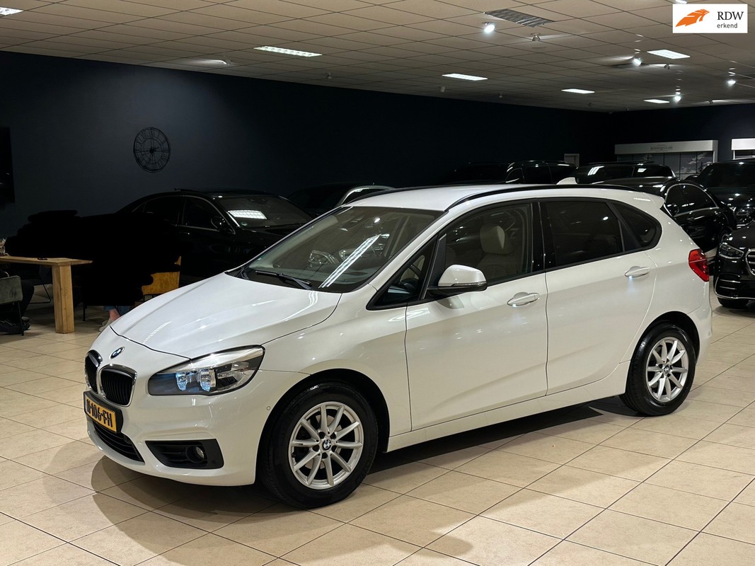BMW-2 Serie-Active Tourer 216i High Exe|HUD|LEDER|CAMERA|Topstaat! | Lease One en Lenen op Maat maken het mogelijk! BMW-2 Serie-Active Tourer 216i High Exe|HUD|LEDER|CAMERA|Topstaat! | Lease One en Lenen op Maat maken het mogelijk!