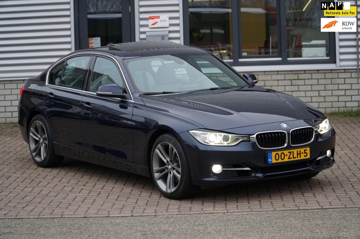 BMW-3 Serie-328i High Executive M-SPORT DAK | Lease One en Lenen op Maat maken het mogelijk!