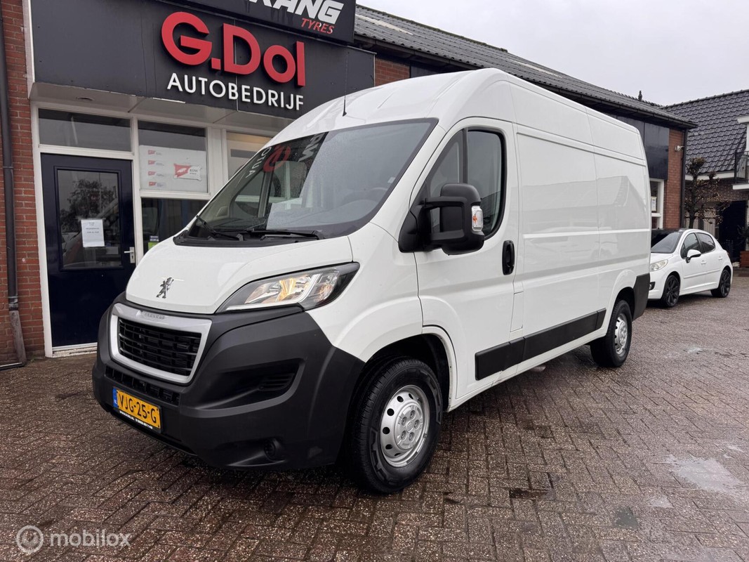 Peugeot-Boxer-Bestel 330 2.2 BlueHDi 140 L2H2 Premium | Lease One en Lenen op Maat maken het mogelijk! Peugeot-Boxer-Bestel 330 2.2 BlueHDi 140 L2H2 Premium | Lease One en Lenen op Maat maken het mogelijk!