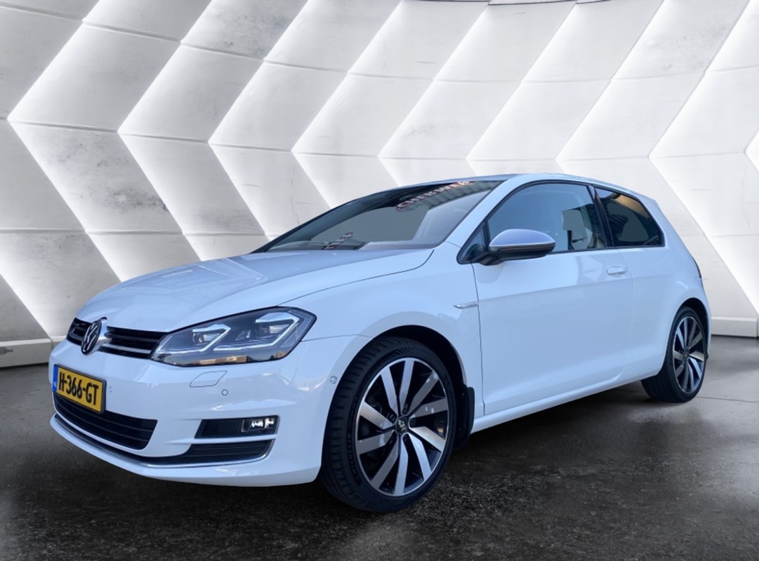 Volkswagen-Golf-1.4 TSI CUP Edition | Lease One en Lenen op Maat maken het mogelijk!