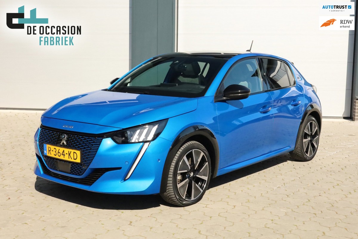 Peugeot-e-208-EV GT Pack 50 kWh Pano Navi Carplay Adaptief Keyless | Lease One en Lenen op Maat maken het mogelijk!