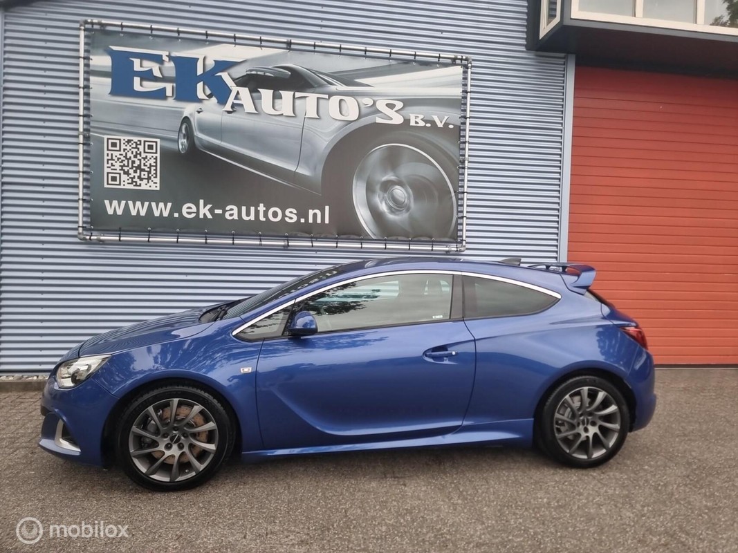 Opel-Astra-GTC 2.0 Turbo OPC 280pk. Brembo, Recaro, Bi-Xenon | Lease One en Lenen op Maat maken het mogelijk! Opel-Astra-GTC 2.0 Turbo OPC 280pk. Brembo, Recaro, Bi-Xenon | Lease One en Lenen op Maat maken het mogelijk!