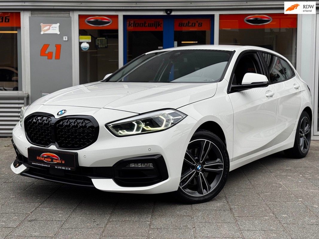 BMW-1 Serie-118i Sportline Automaat CarPlay LED Dealer Onderhouden | Lease One en Lenen op Maat maken het mogelijk! BMW-1 Serie-118i Sportline Automaat CarPlay LED Dealer Onderhouden | Lease One en Lenen op Maat maken het mogelijk!