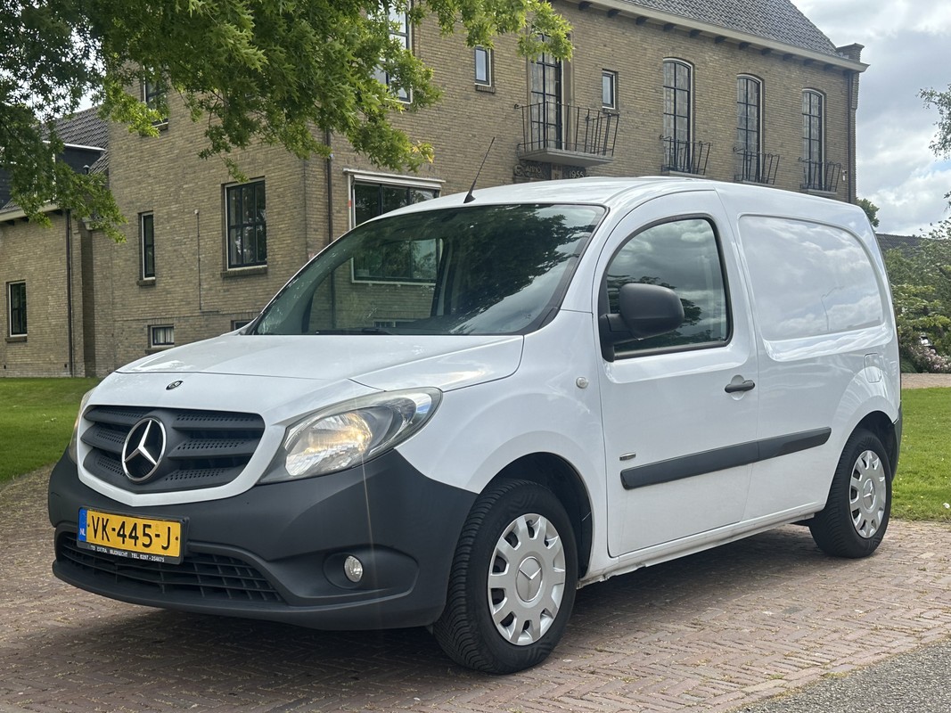 Mercedes-Benz-Citan-108 CDI BlueEFFICIENCY | Lease One en Lenen op Maat maken het mogelijk!