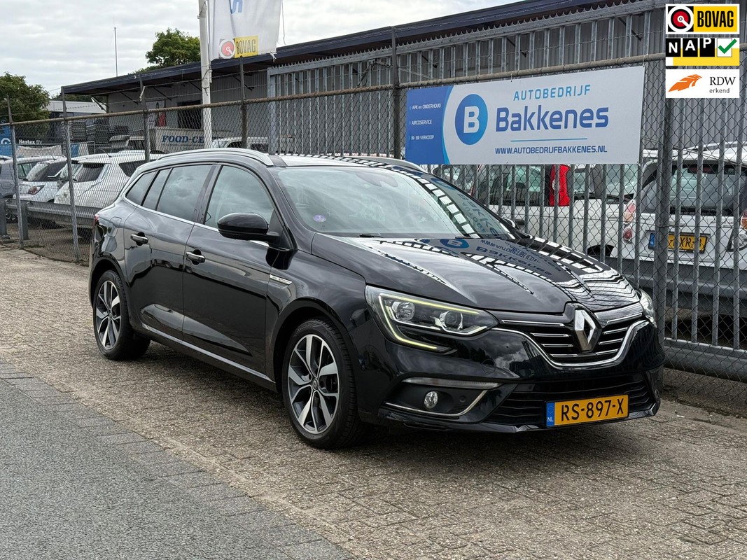 Renault-Mégane Estate-1.2 TCe Bose | Carplay | Camera | Trekhaak | Lease One en Lenen op Maat maken het mogelijk!