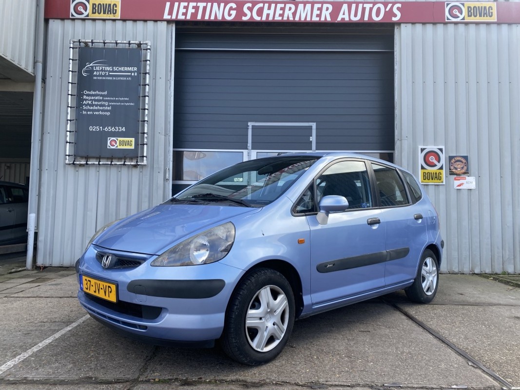 Honda-Jazz-1.4 LS | Lease One en Lenen op Maat maken het mogelijk!